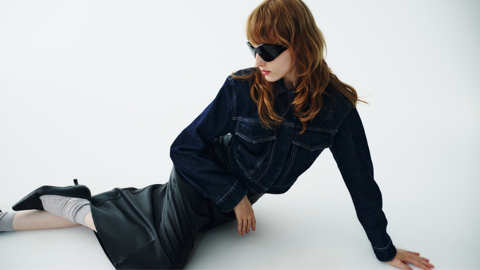 Giacca In Denim E Gonna In Pelle Intrend